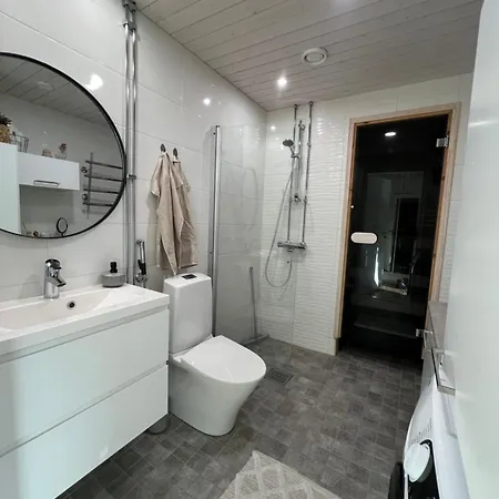 Kaksio Lutakossa, Oma Autopaikka Jyväskylä