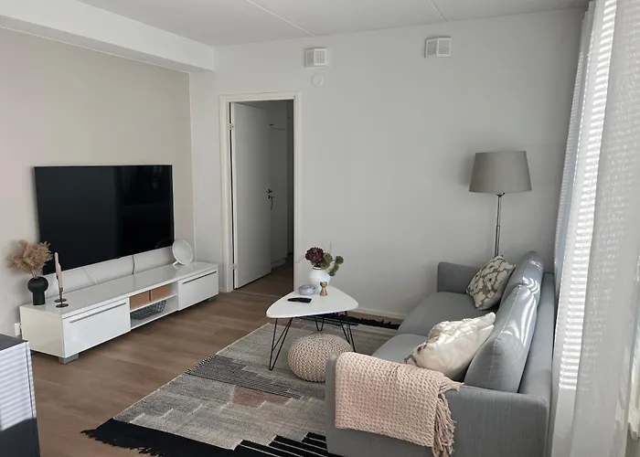 Kaksio Lutakossa, Oma Autopaikka